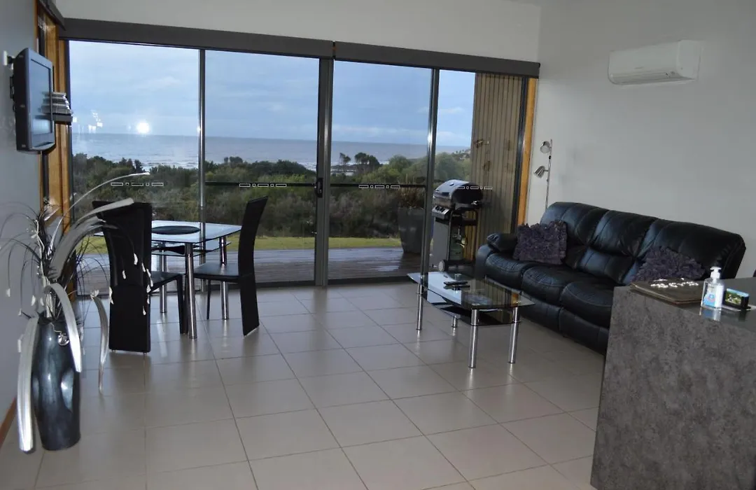 Rocky Cape Retreat-1
