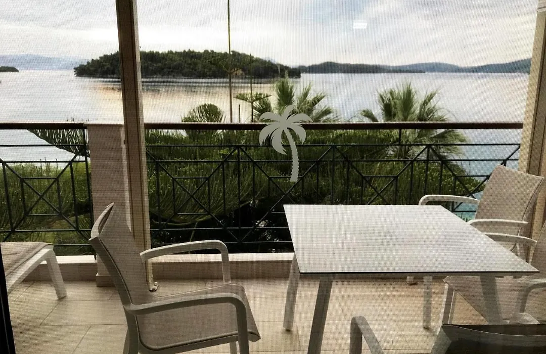 Palm Trees Hotel-1