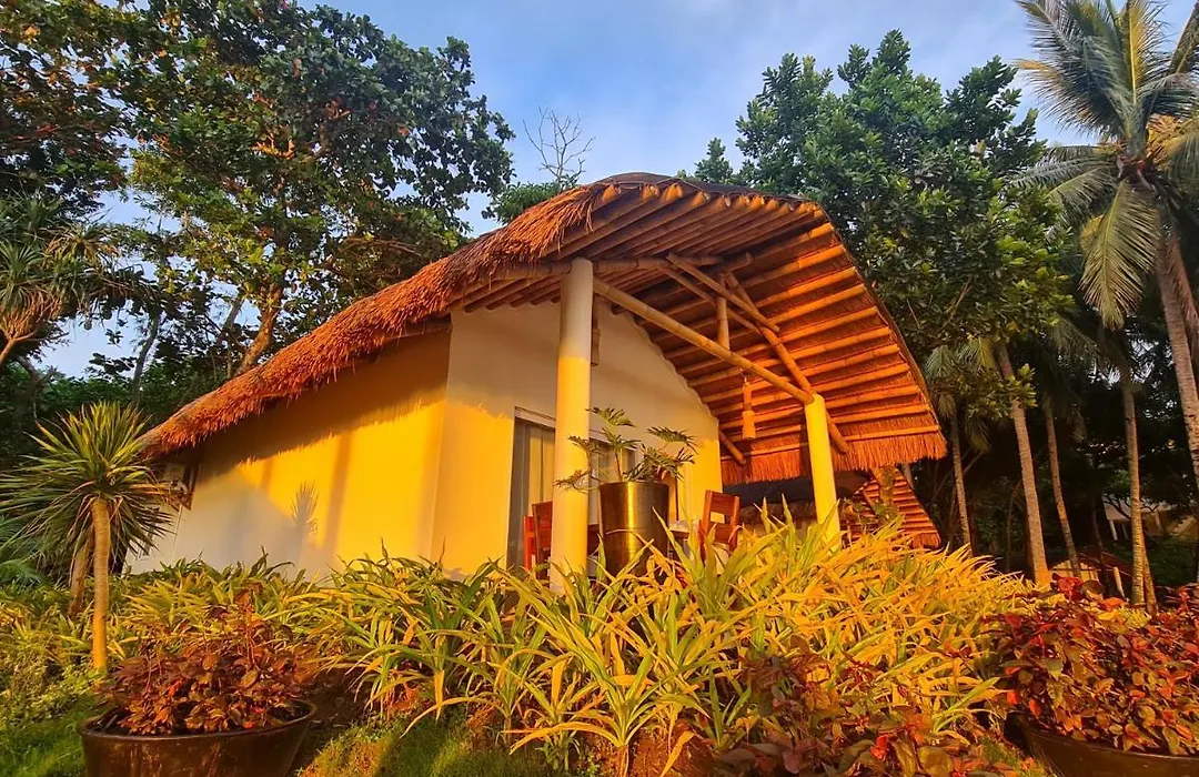 Antique Amor Bungalows & Villas-1