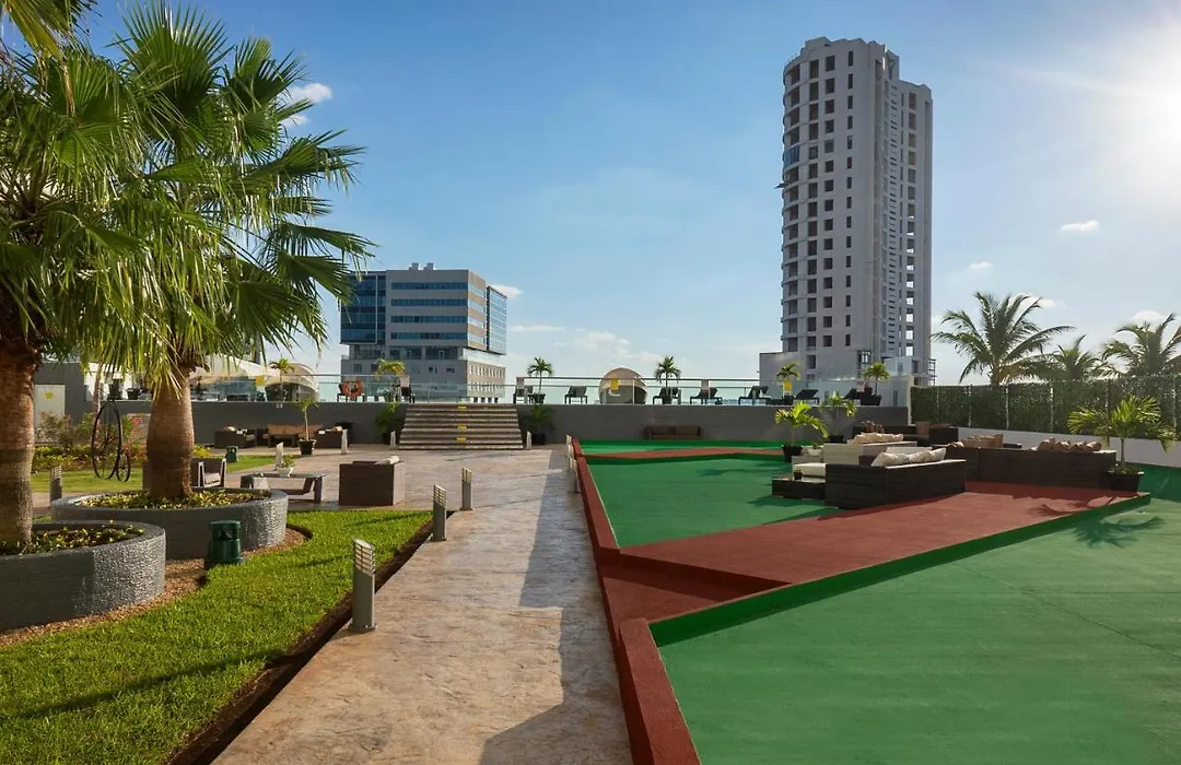 Suites Malecon Cancun-1