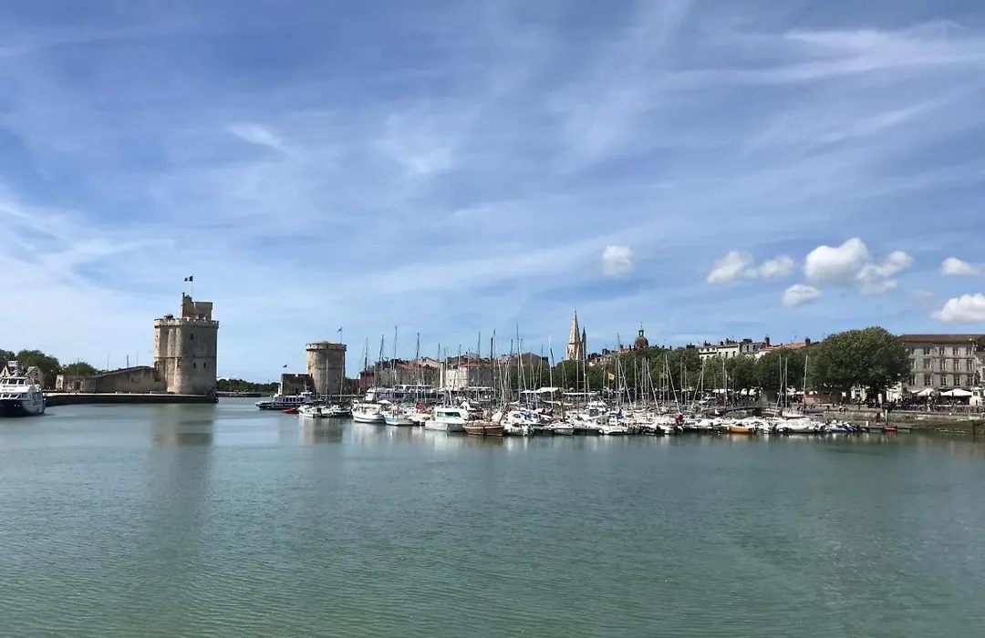 Hotel Les Gens De Mer La Rochelle-1