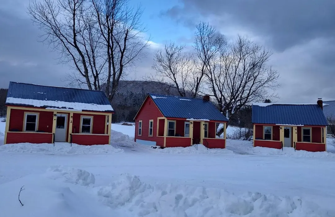 Mohawk Cottages-1