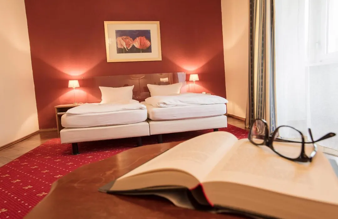 Hotel Markgraefler Hof-1