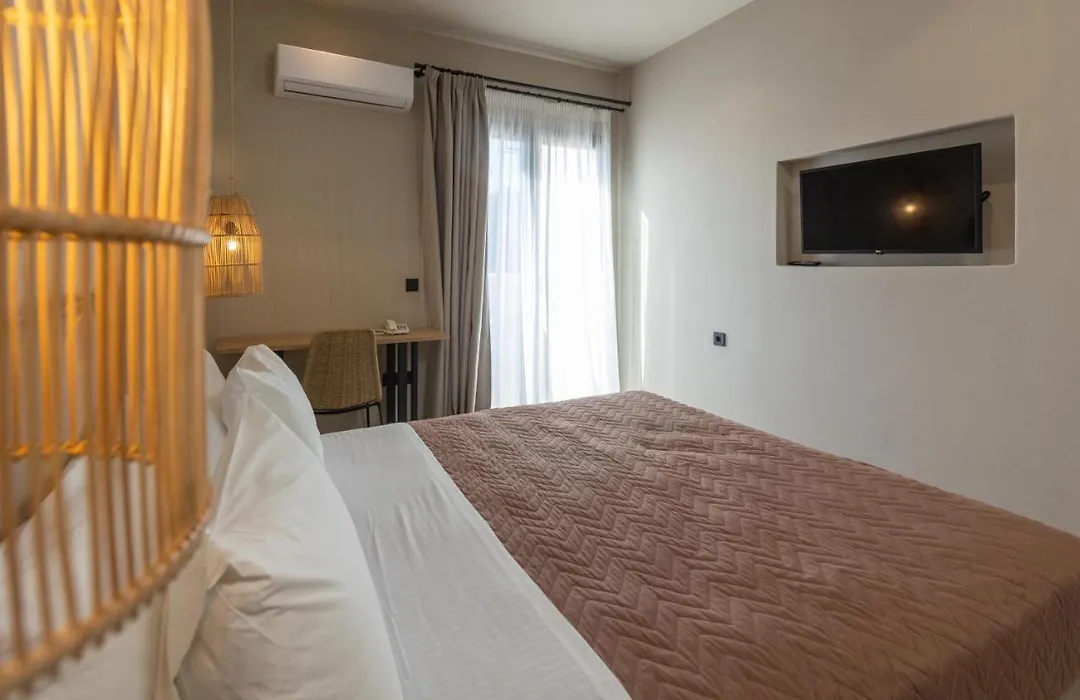 Panas Hotel-1