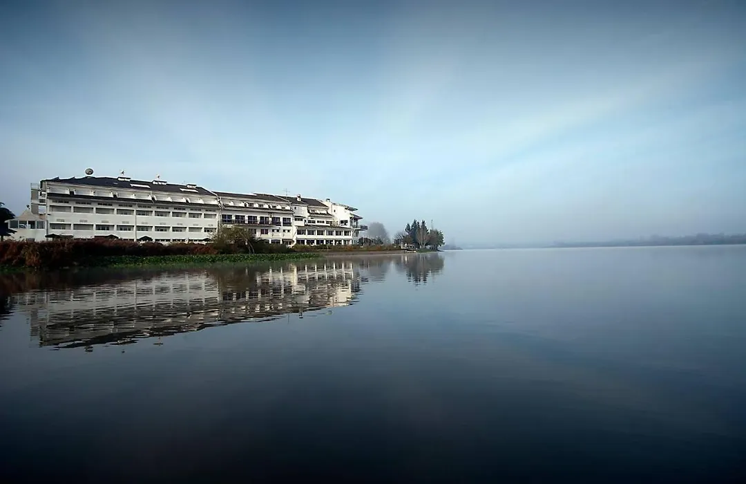 Up Pateira Hotel-1