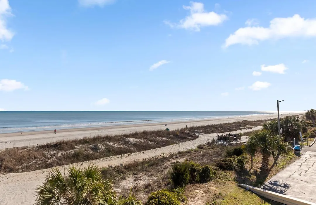 Ocean Crest Inn And Suites-1