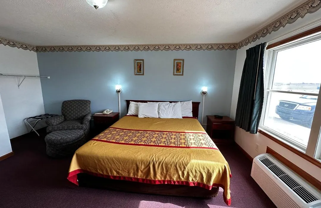 Attica Inn-1