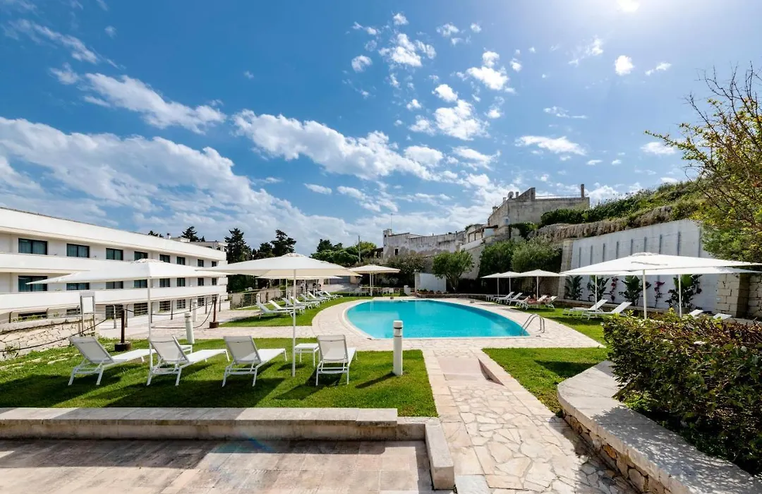 Apulia Hotel Vittoria Resort Pool & Spa-1