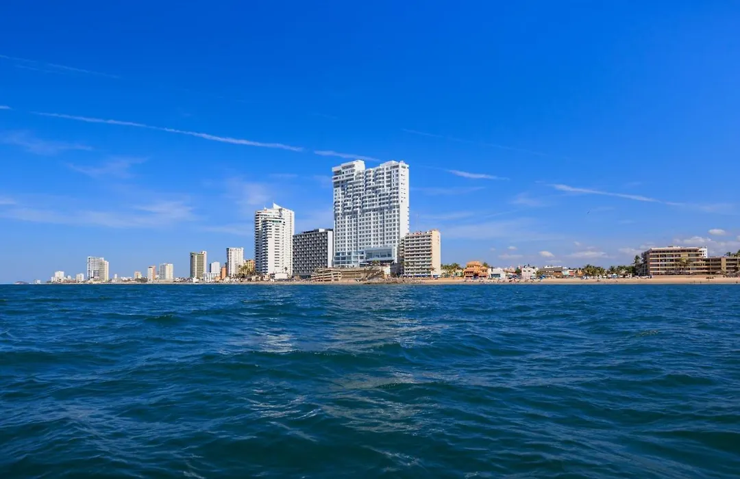 Courtyard By Marriott Mazatlan Beach Resort-1