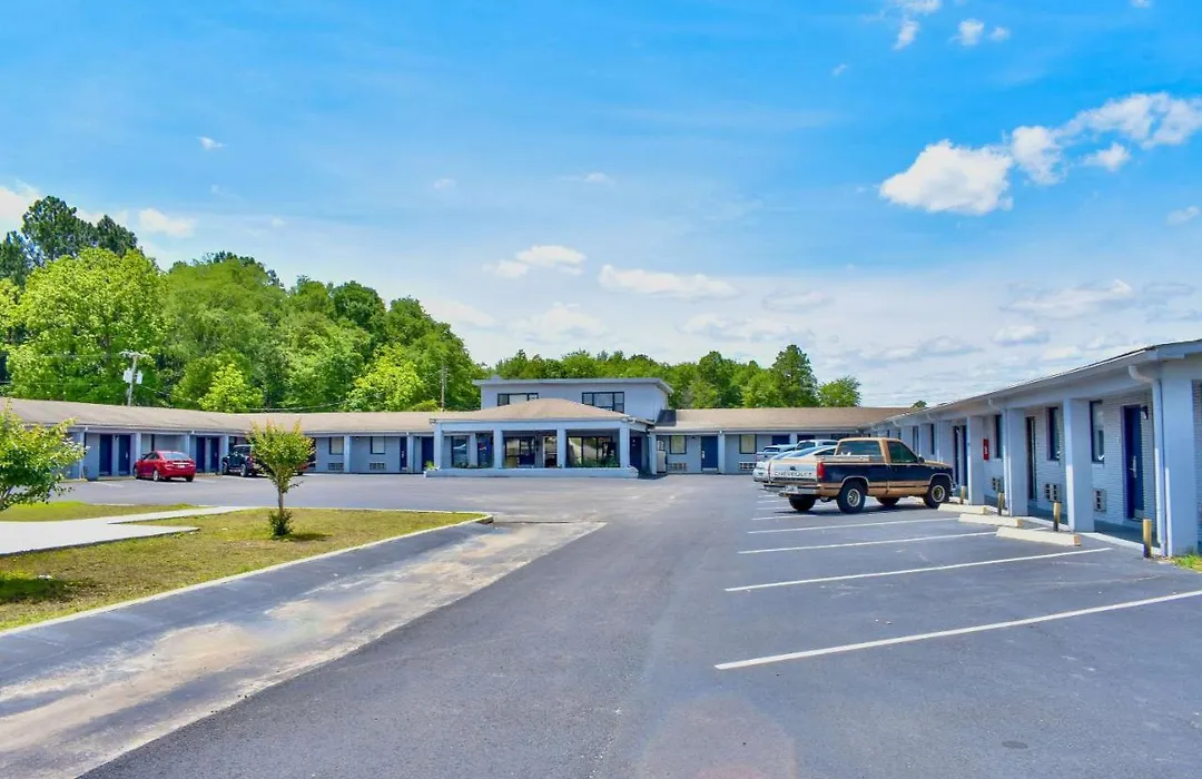 Rodeway Inn Swainsboro-1