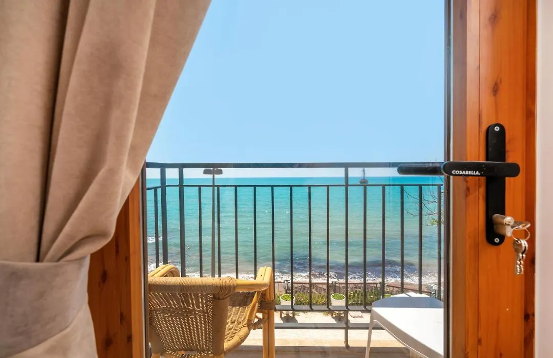 Beach House Hotel-1