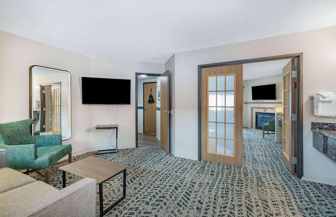 Americinn By Wyndham Duluth South Proctor Black Woods Event Ctr-1