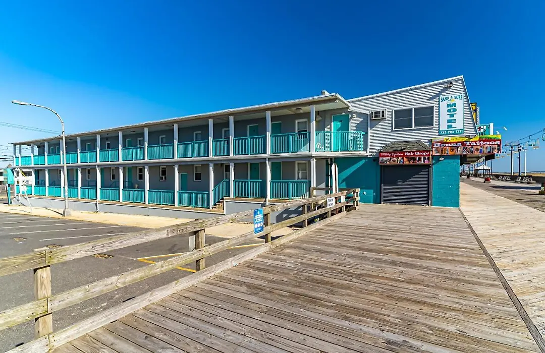 Boardwalk Sand & Surf Beach Hotel Oceanfront-1