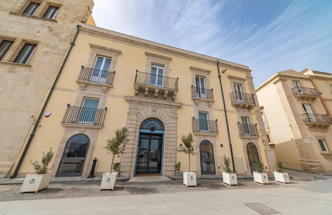 Algila Ortigia Charme Hotel-1