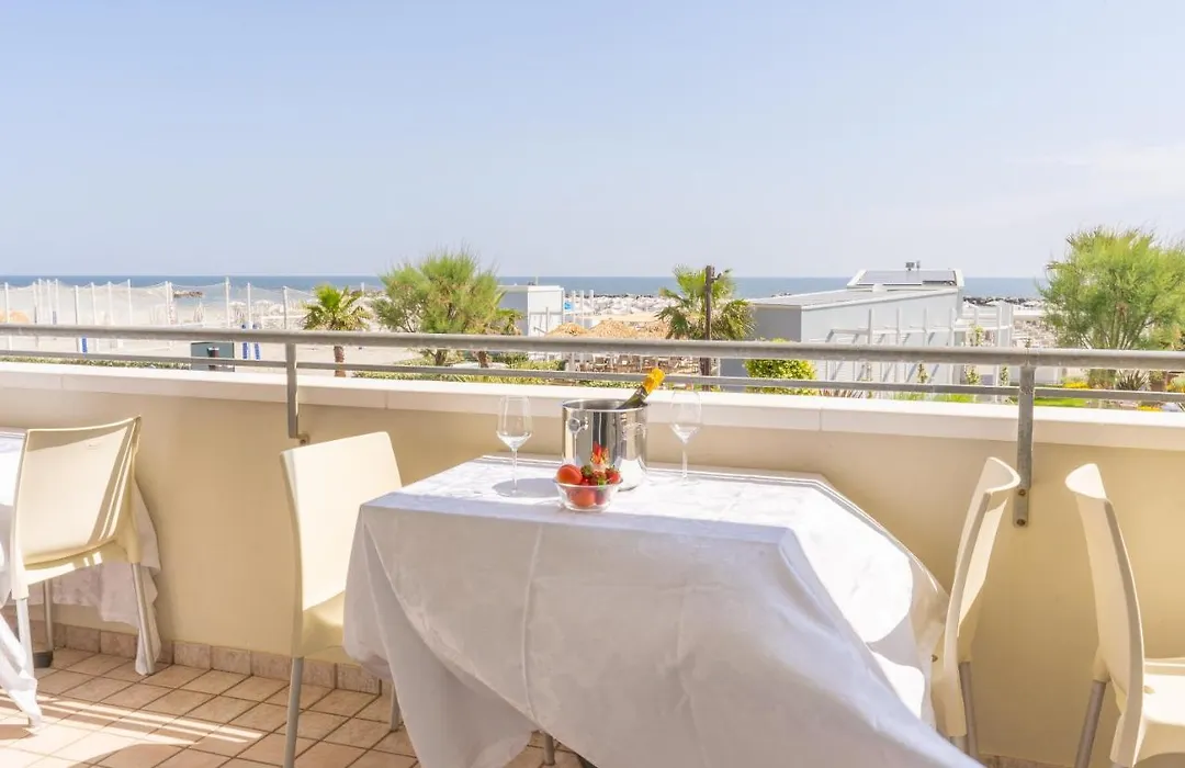Hotel Croce Del Sud-1