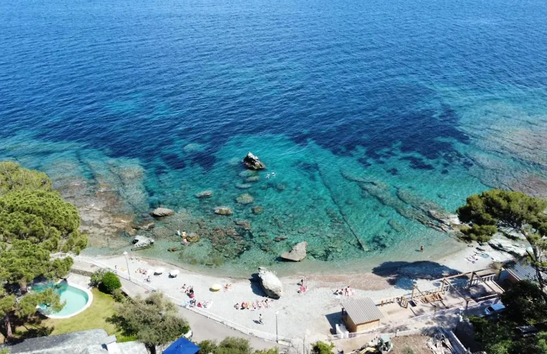 Hotel Cyrnea-1