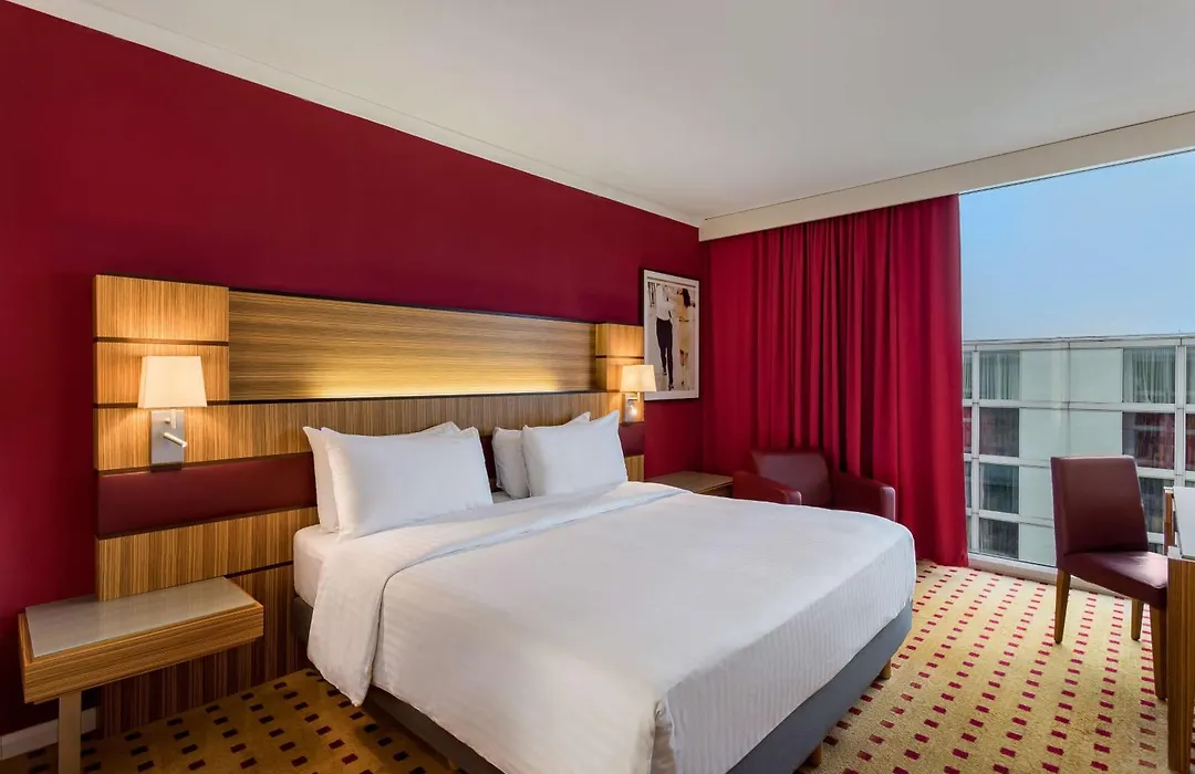 Radisson Blu Hotel London Stansted Airport-1