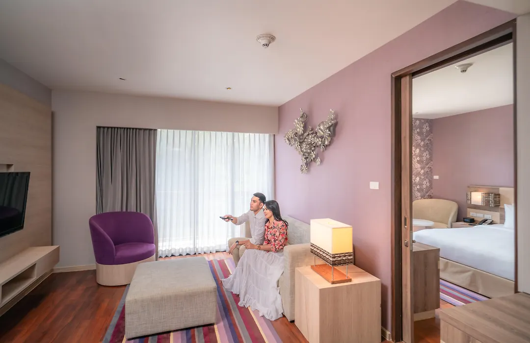 Holiday Inn Express Phuket Patong Beach Central By Ihg-1