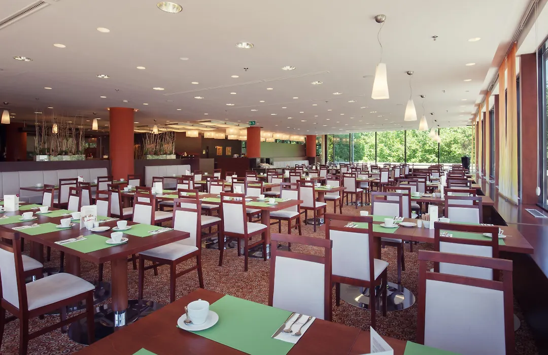 Crowne Plaza Bratislava By Ihg-1