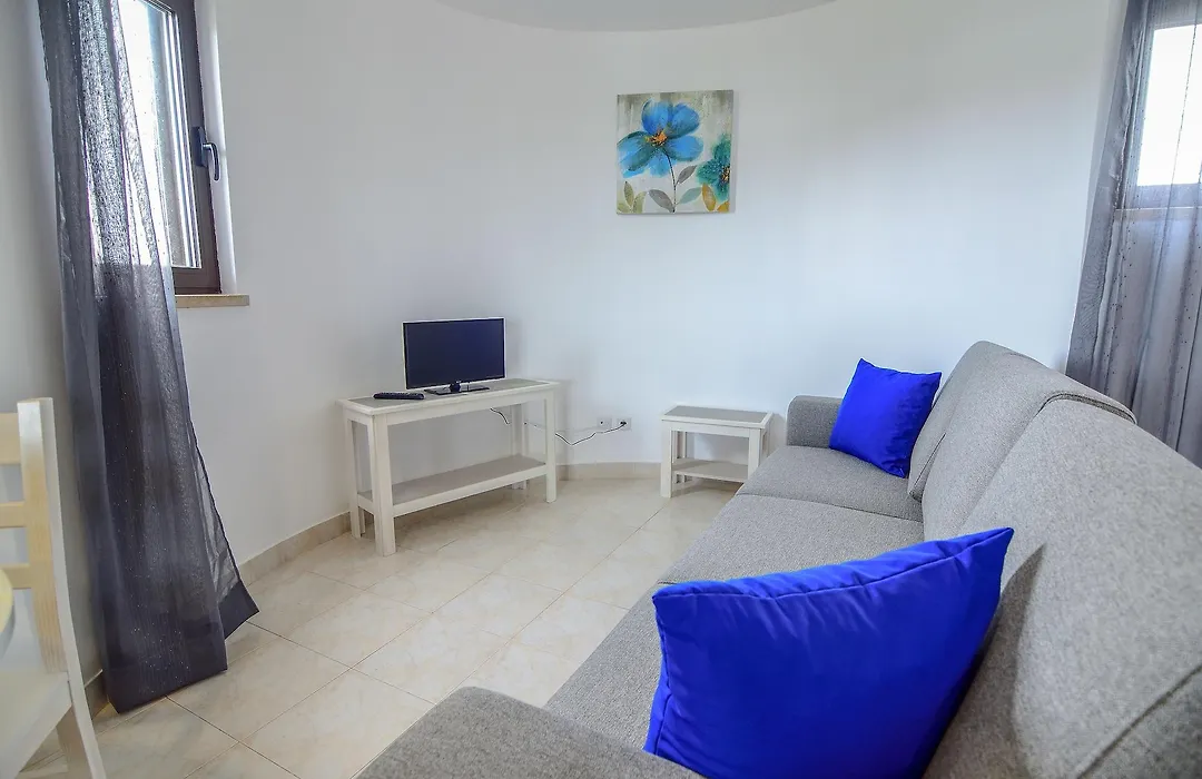 Apartamentos Vale de Carros - By Portugalferias-1