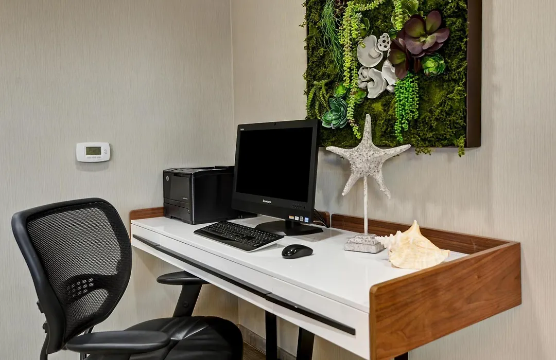 Holiday Inn Express Newport Beach By Ihg-1