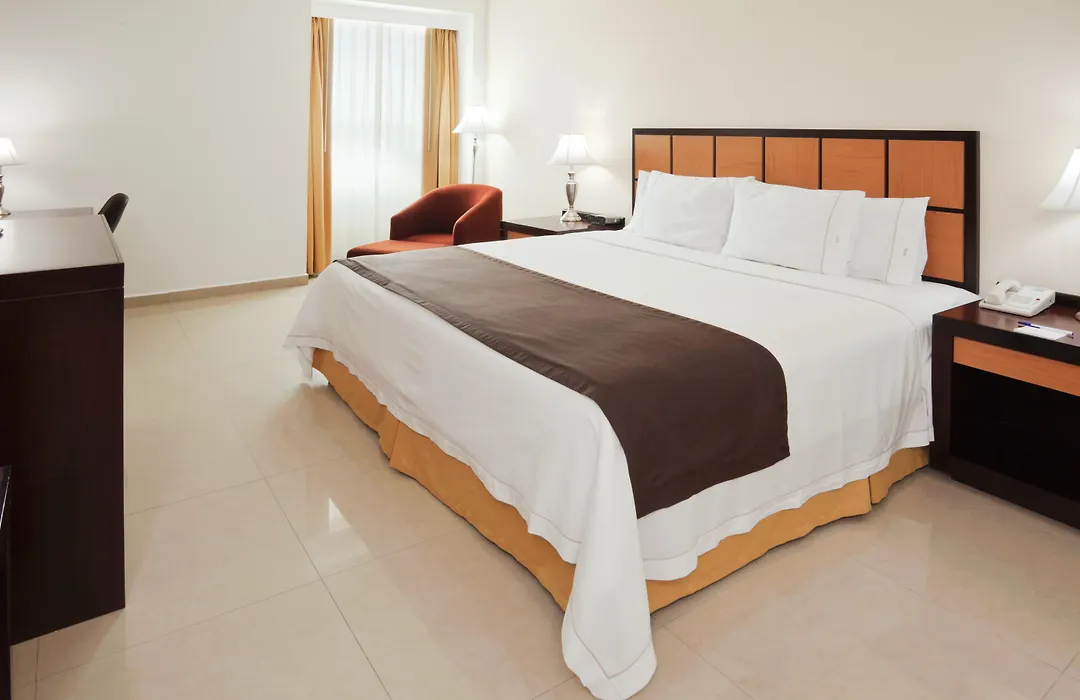 Holiday Inn Express Paraiso - Dos Bocas, An Ihg Hotel-1