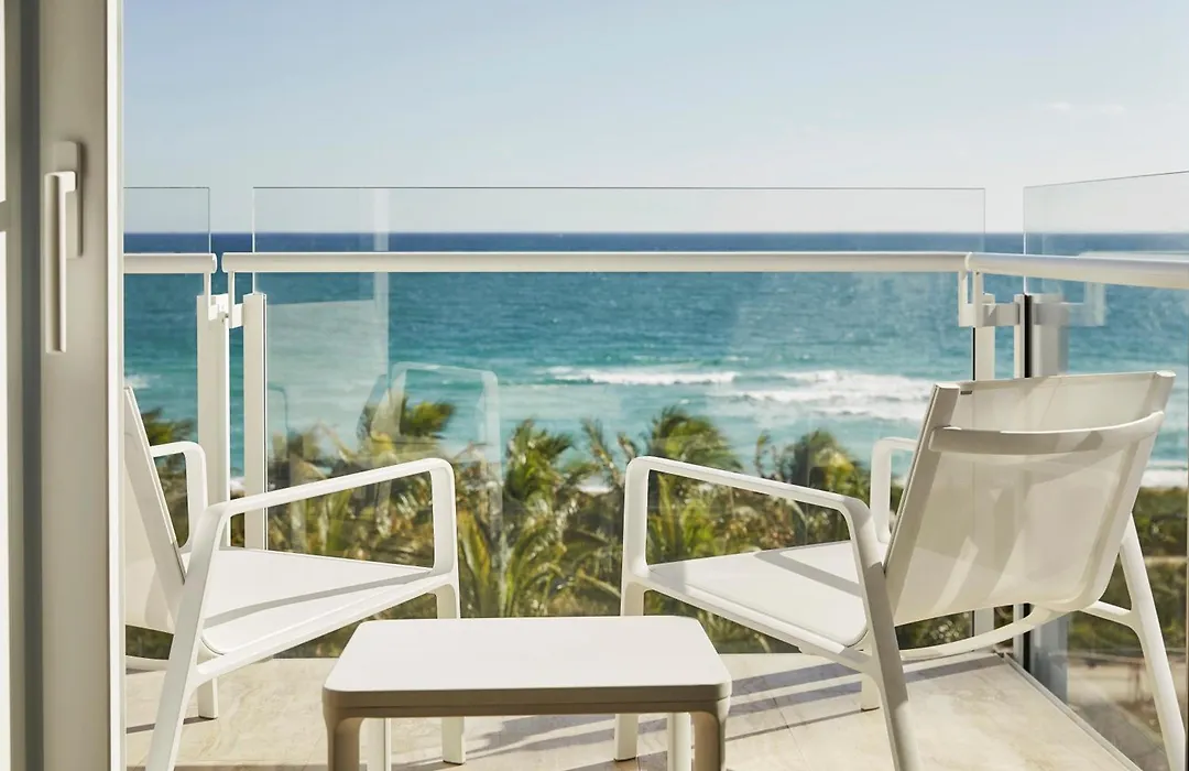Four Seasons Hotel At The Surf Club-1