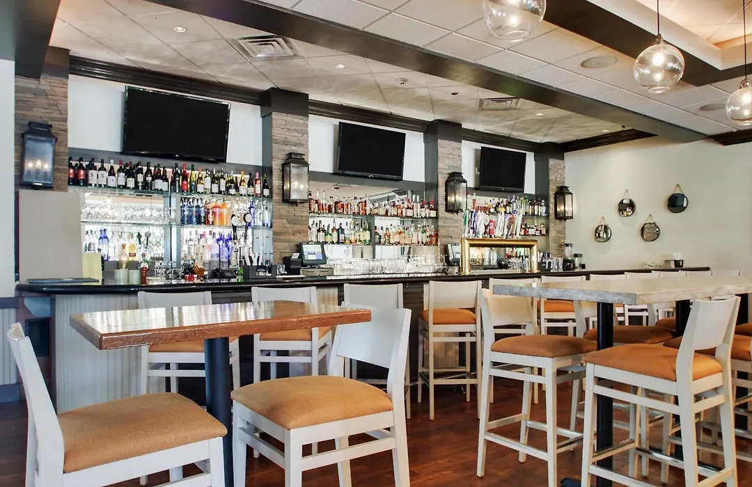 Holiday Inn Westbury-Long Island By Ihg-1