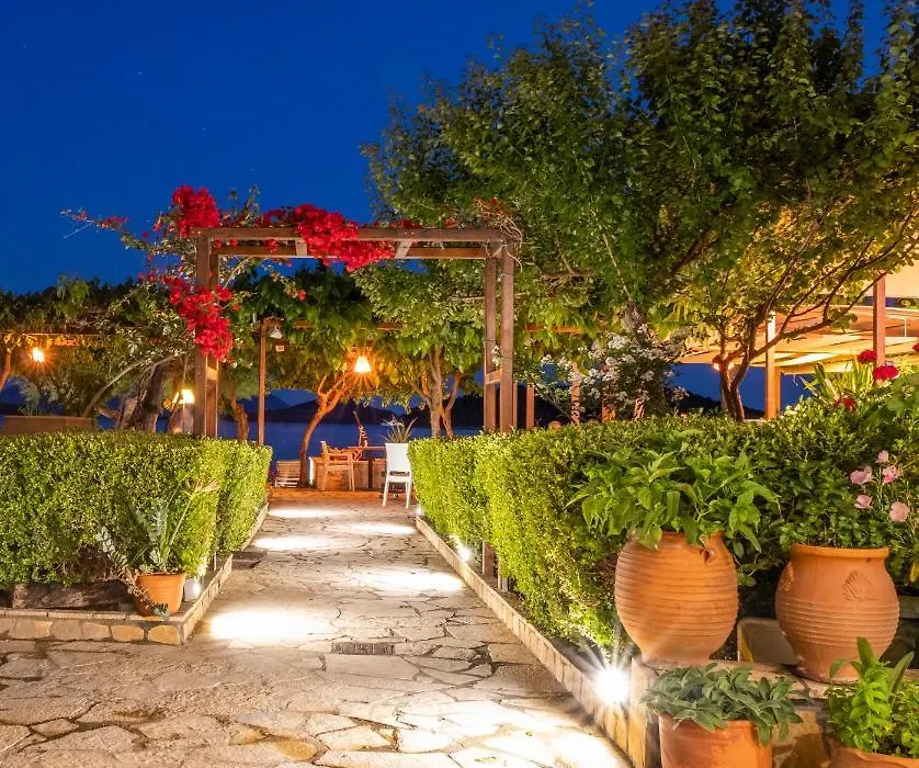 Armeno Beach Hotel-1