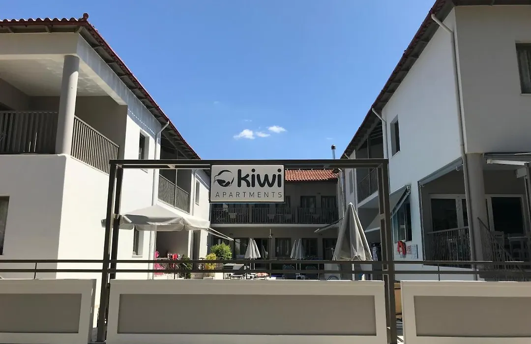 Kiwi Apartments-1