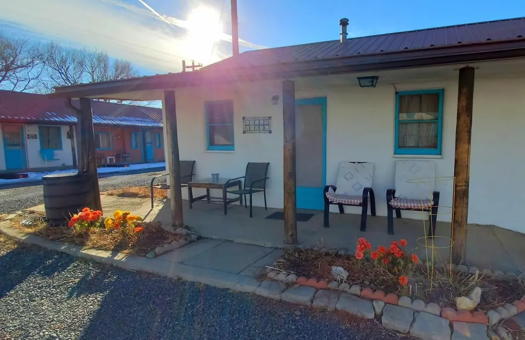 Cimarron Inn & Rv Park-1