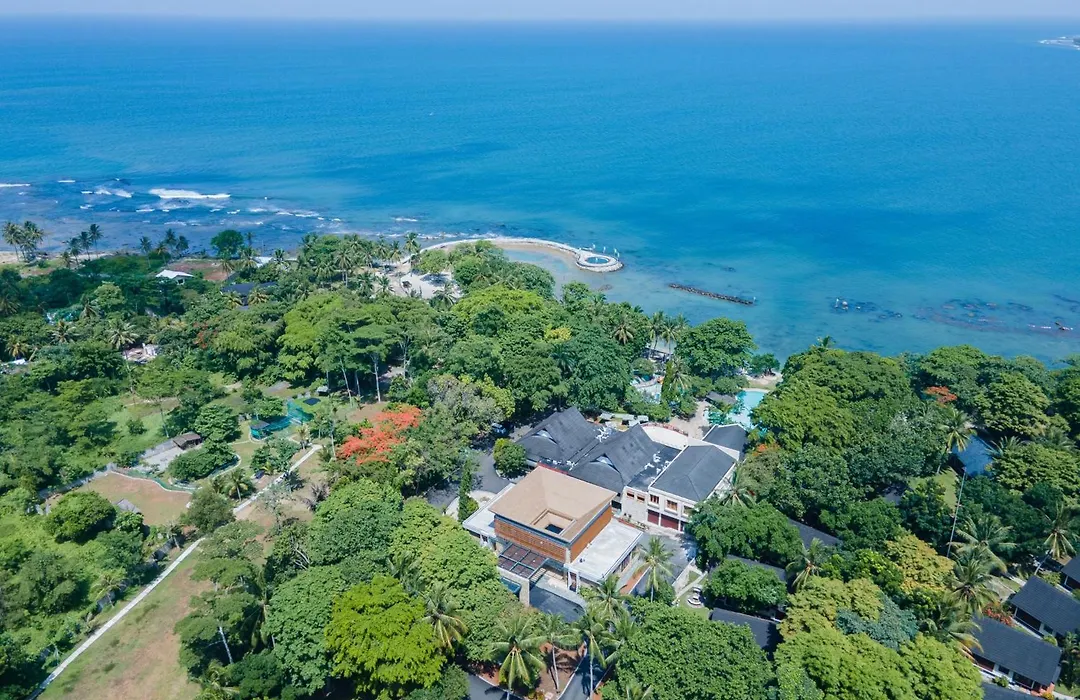Mutiara Carita Cottages-1