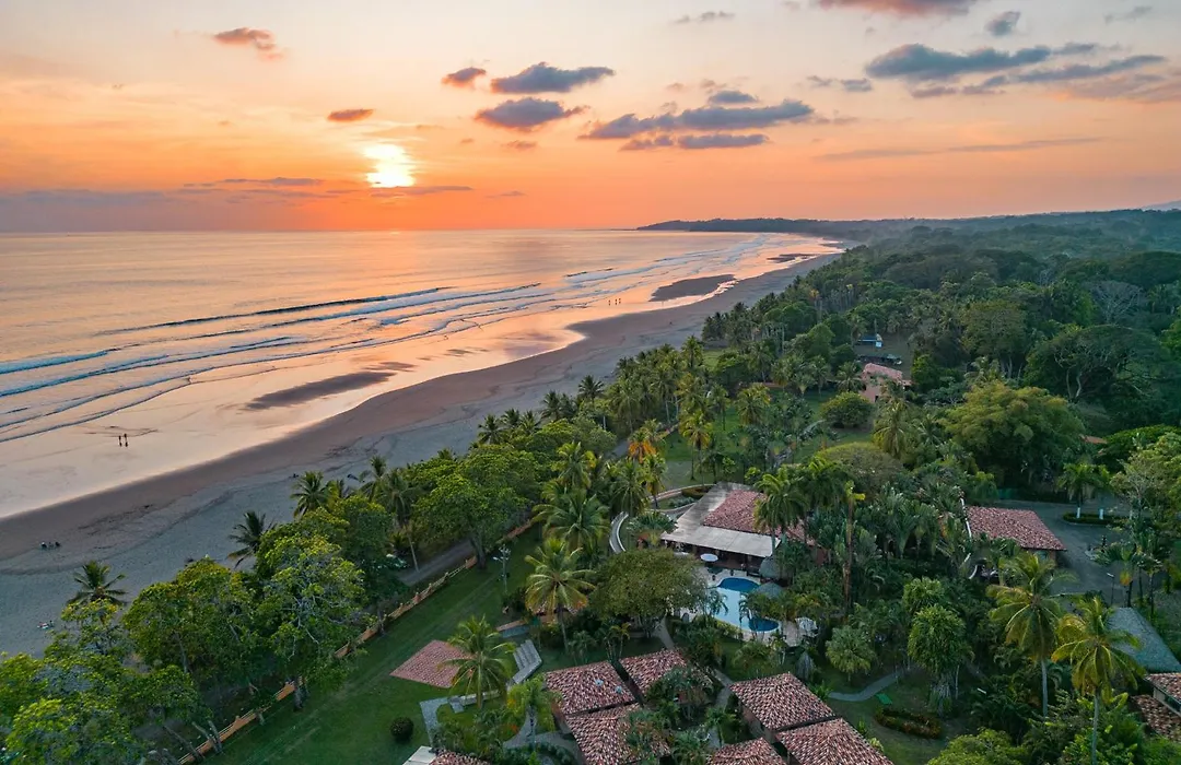 Sunset Del Mar Beach Resort-1