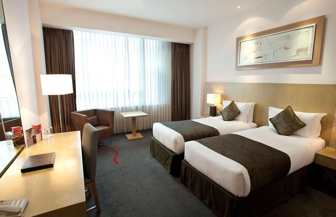 Park Plaza Cardiff-1