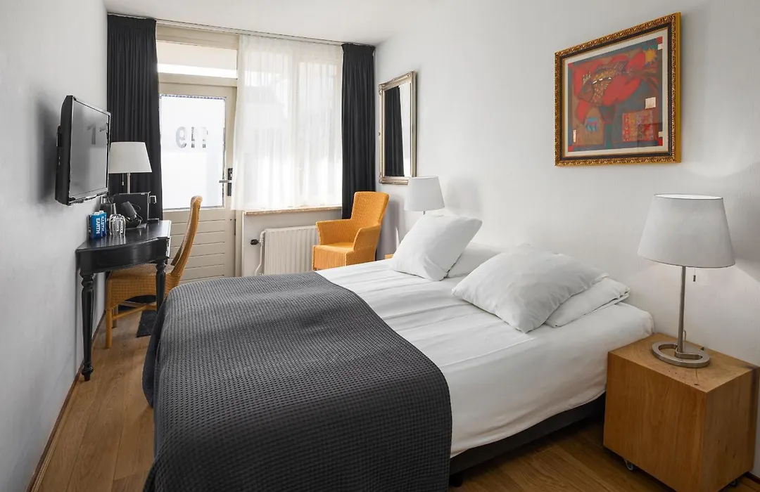 Strandhotel Domburg-1