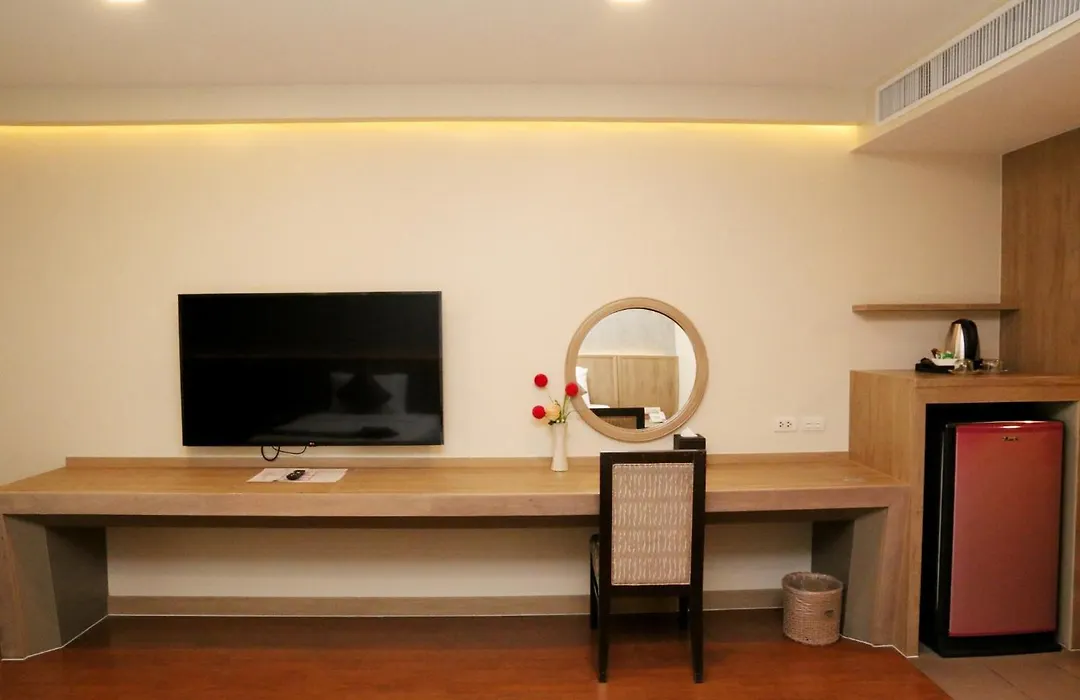 Crystal Palace Luxury Hotel Pattaya-1