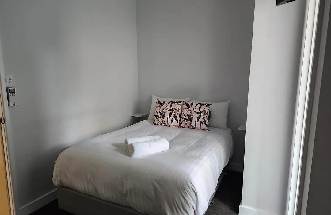 Myrtleford Hotel-1