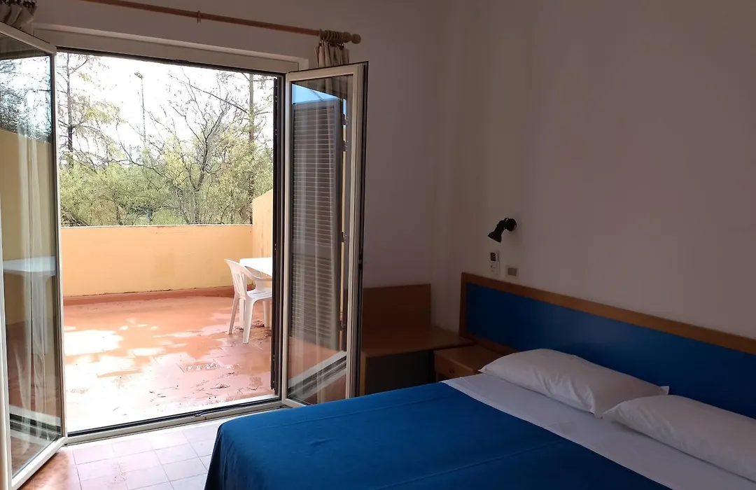La Feluca-1