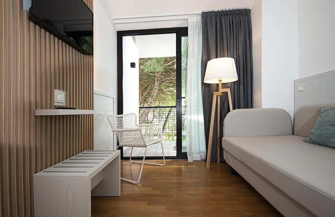 Suite Erica Lignano Hotel-1