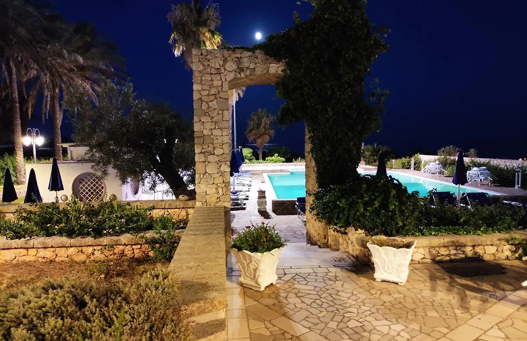 Pescoluse Picchio Hotel-1