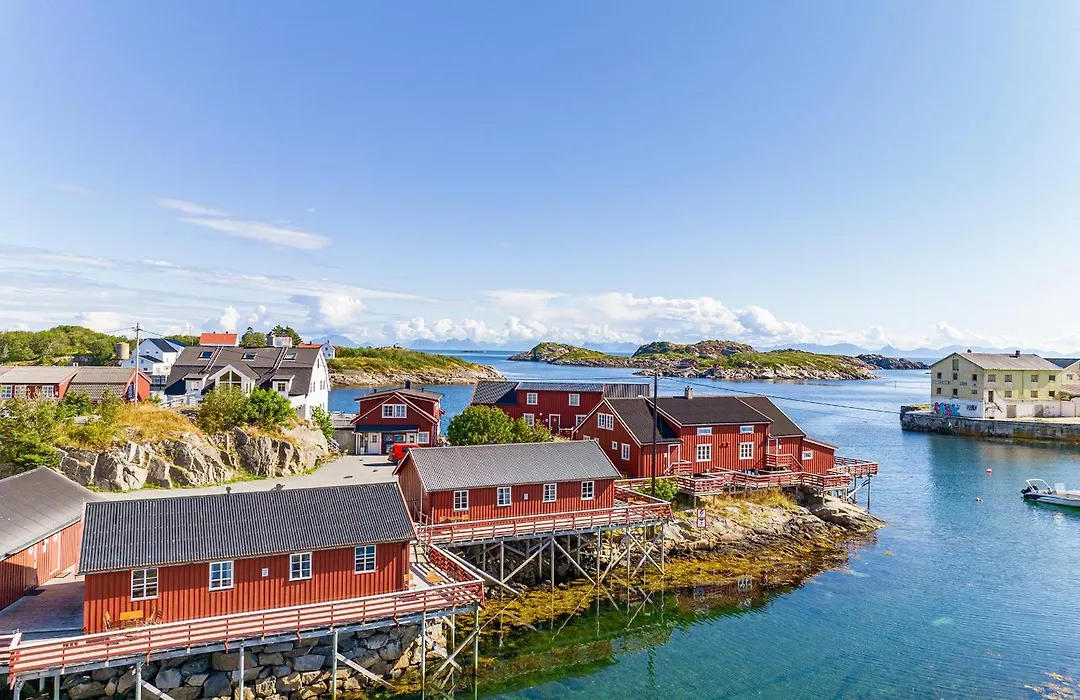 Henningsvaer Rorbuer-1