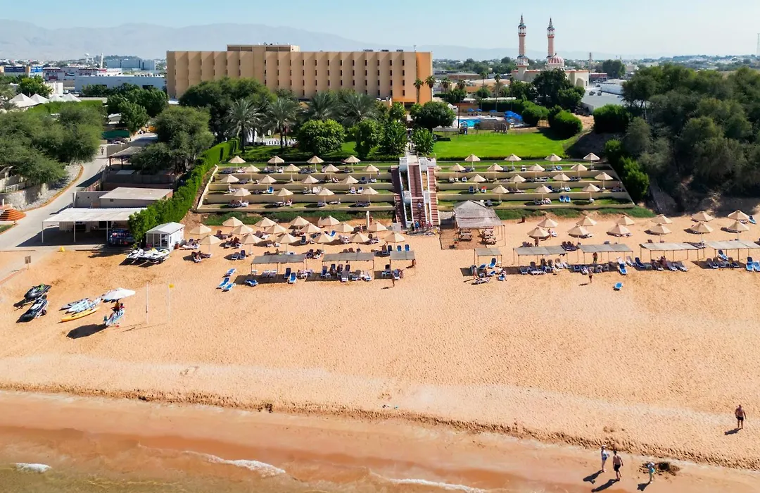 Bm Beach Hotel-1
