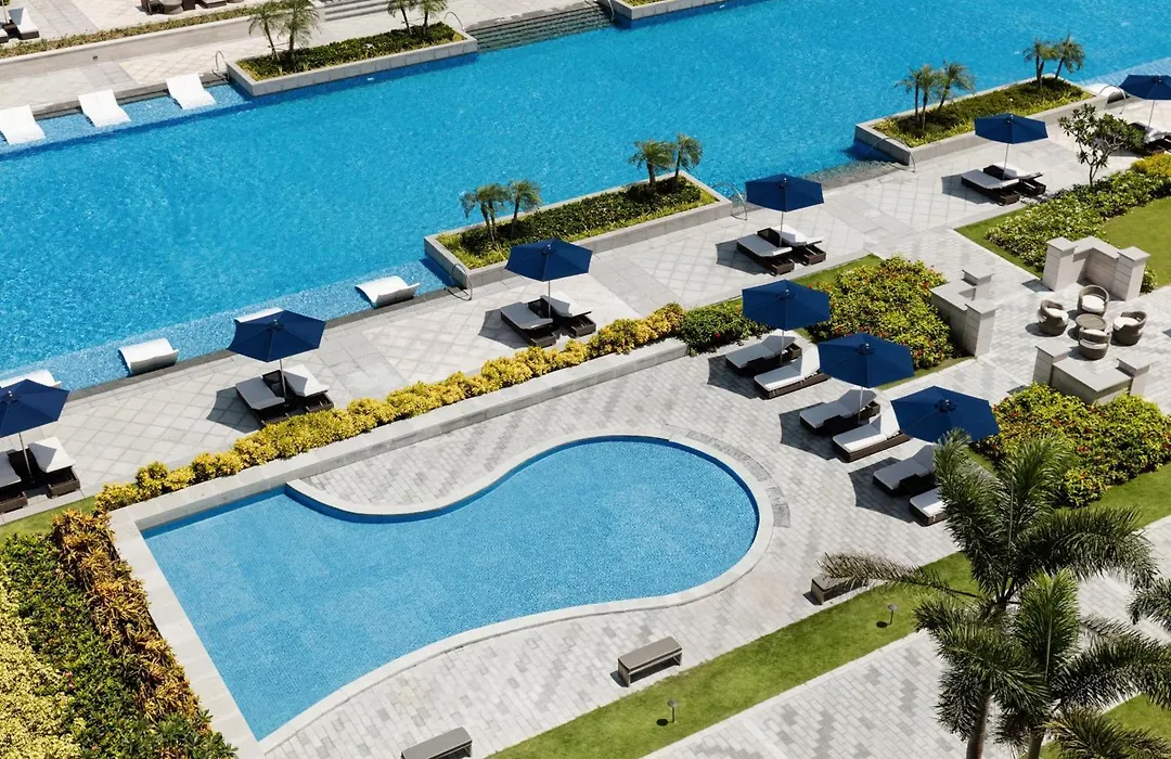 Sheraton Grand Danang Beach Resort & Spa-1