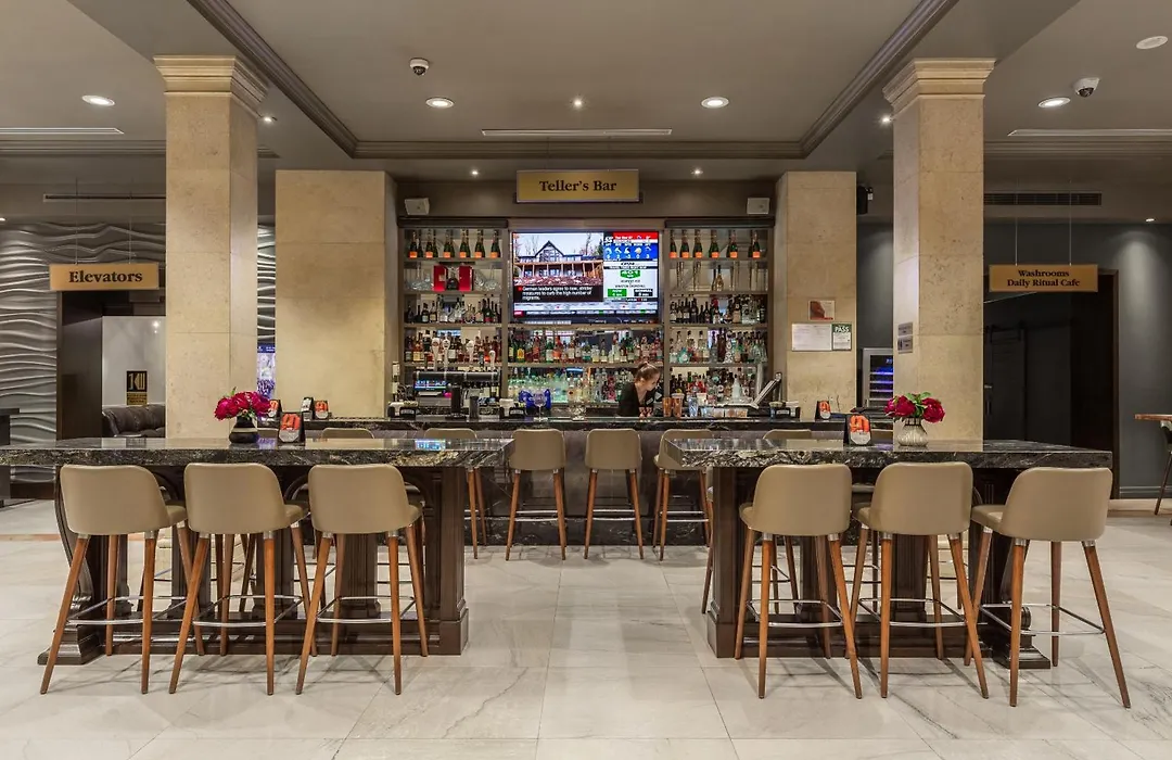 One King West Hotel&Residence-1