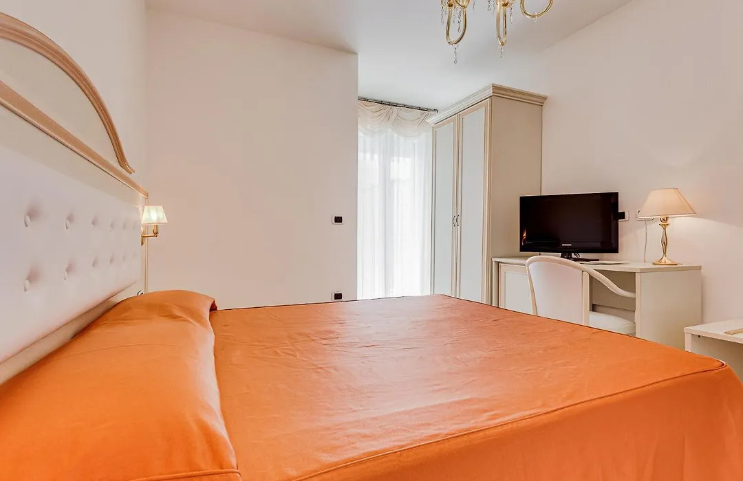 Hotel Buratti-1