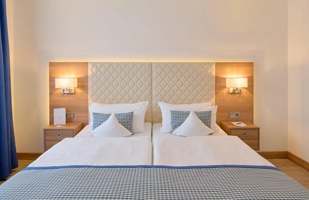 Hotel Bernstein-1