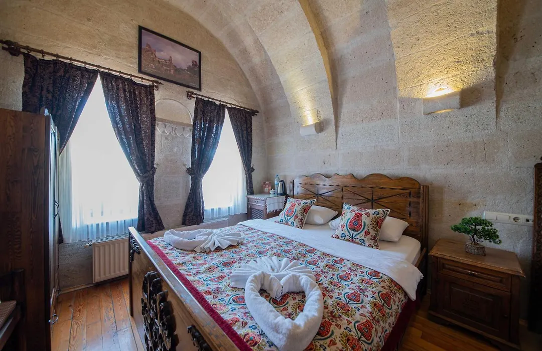 Safran Cave Hotel-1