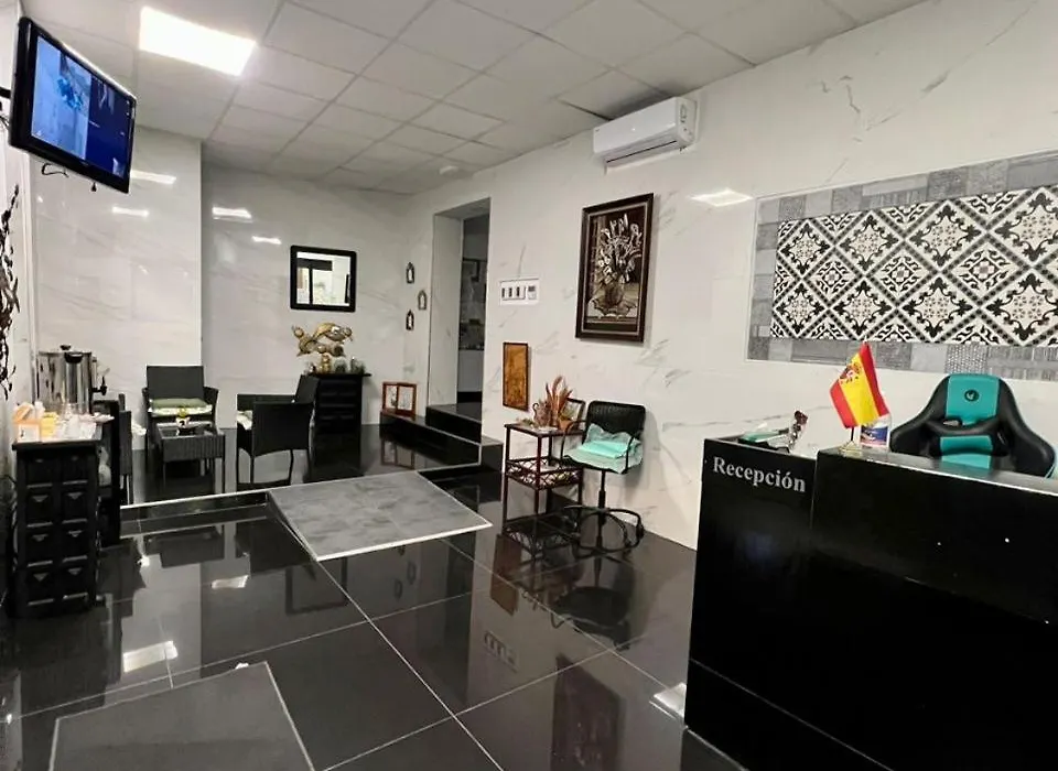Hostal Milan-1
