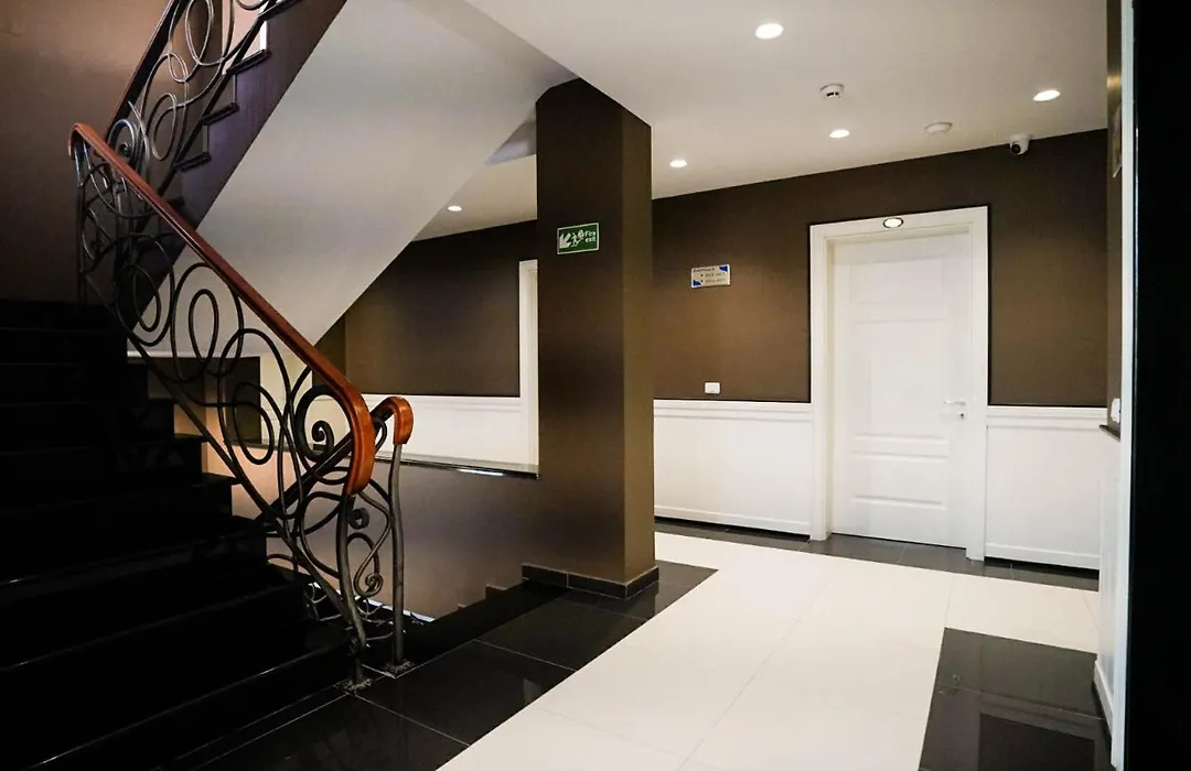Hotel Majestic-1
