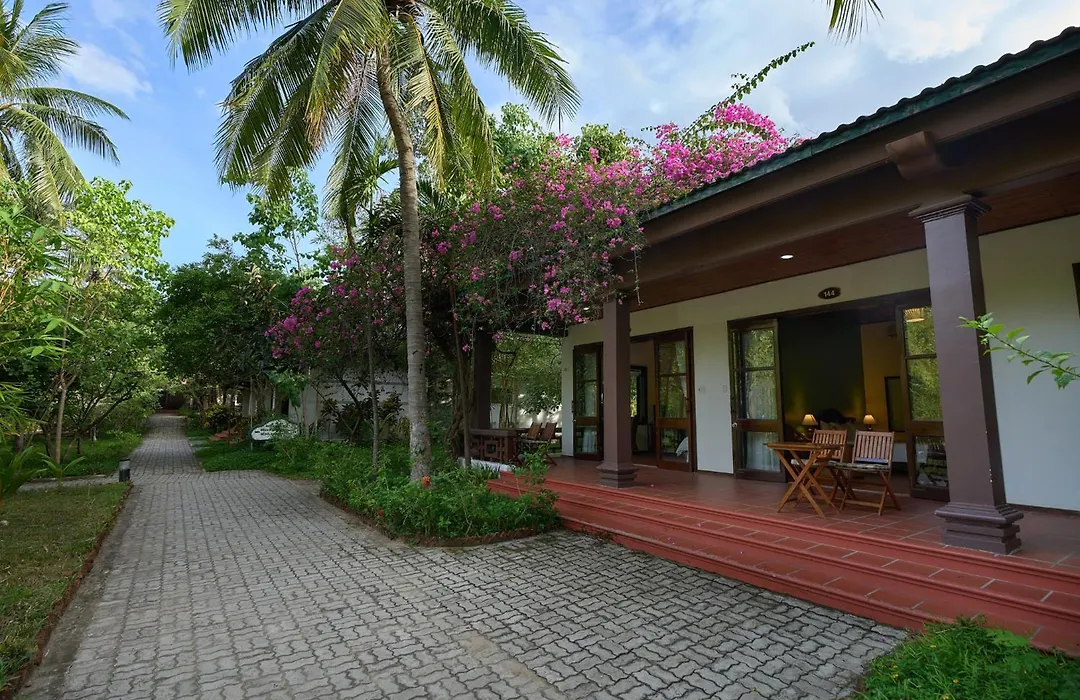 Lang Co Beach Resort-1